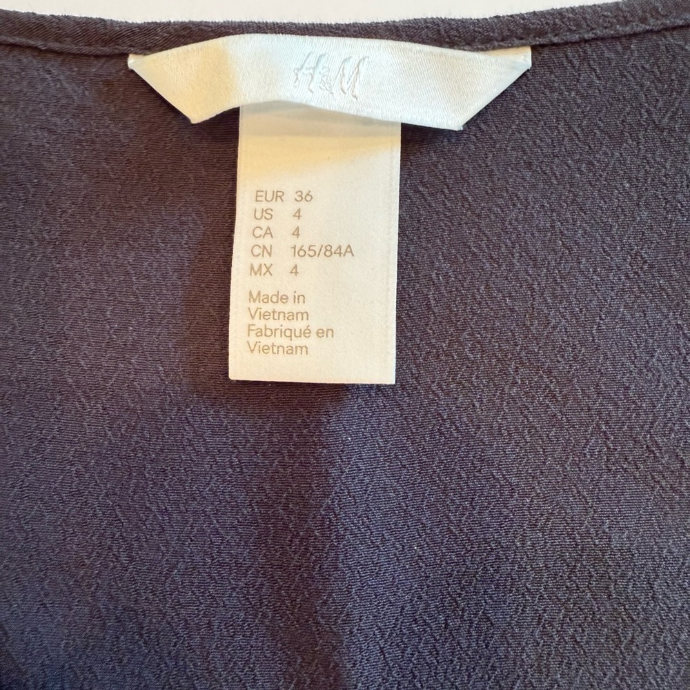 H&M Women’s Top - Picture 3 of 4